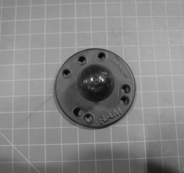 Aerway 10033184 round base RAM mount for lawn mowers, durable 1-inch mounting base, designed for professional use.