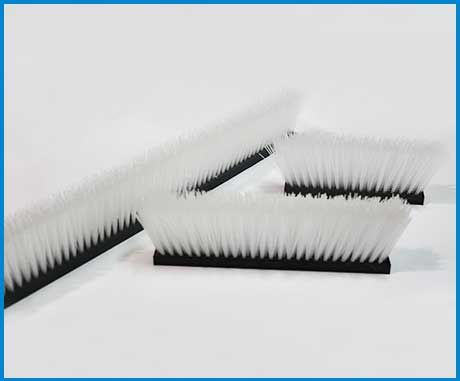 GreensGroomer 920100 white heavy-duty replacement brushes for Groomer 920, full set of durable grooming brushes.